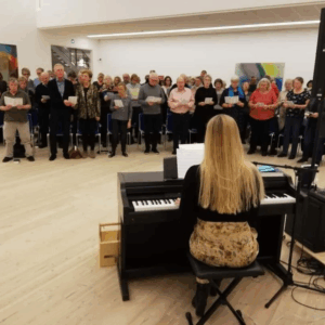 Pop up-kor med SangerInge